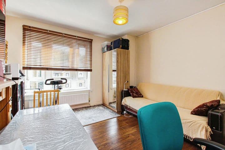 2 bedrooms apartment for sale in London, United Kingdom - Image 5