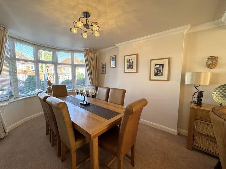 4 bedrooms house for sale in Solihull, United Kingdom - Image 6