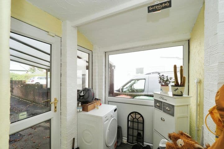 3 bedrooms house for sale in Sutton-In-Ashfield, United Kingdom - Image 9