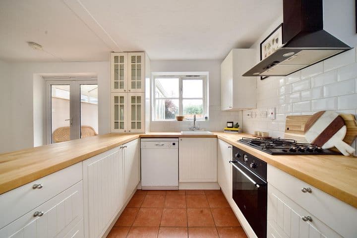 3 bedrooms house for sale in London, United Kingdom - Image 12