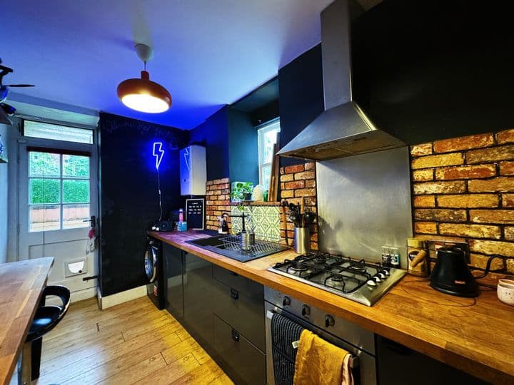 2 bedrooms apartment for sale in Bristol, United Kingdom - Image 5