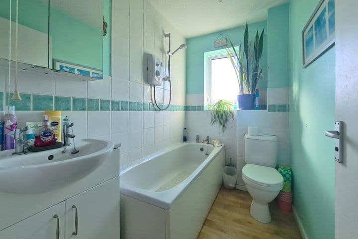 2 bedrooms house for sale in Cheltenham, United Kingdom - Image 12