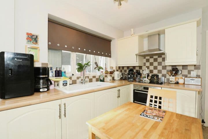 3 bedrooms house for sale in Stoke-On-Trent, United Kingdom - Image 5