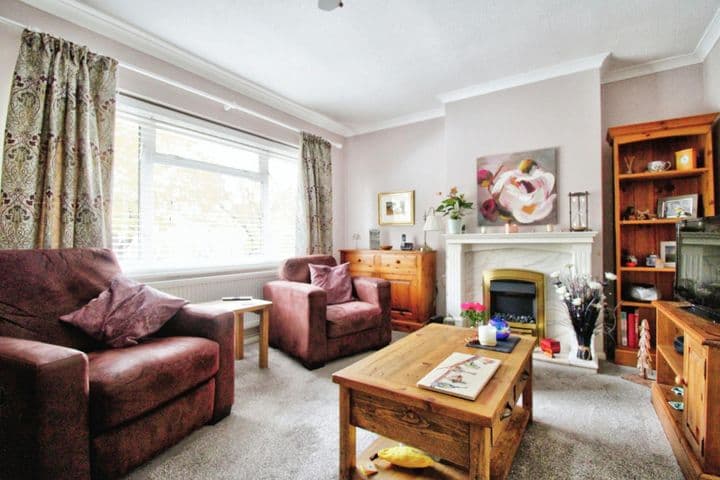 2 bedrooms house for sale in Romford, United Kingdom - Image 4