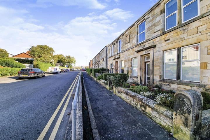 2 bedrooms apartment for sale in West Kilbride, United Kingdom - Image 5