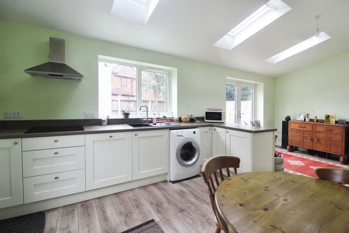 3 bedrooms house for sale in Wakefield, United Kingdom - Image 9