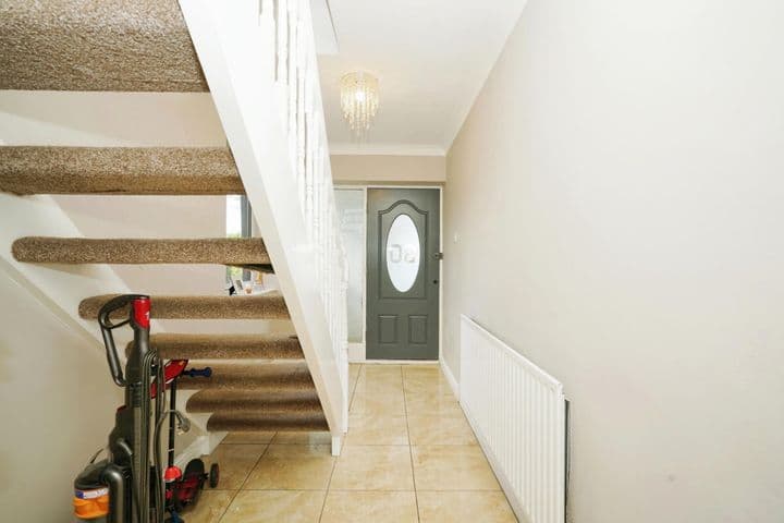 4 bedrooms house for sale in Wigan, United Kingdom - Image 3