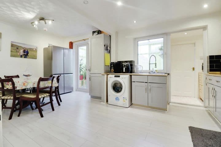 3 bedrooms house for sale in Leicester, United Kingdom - Image 8