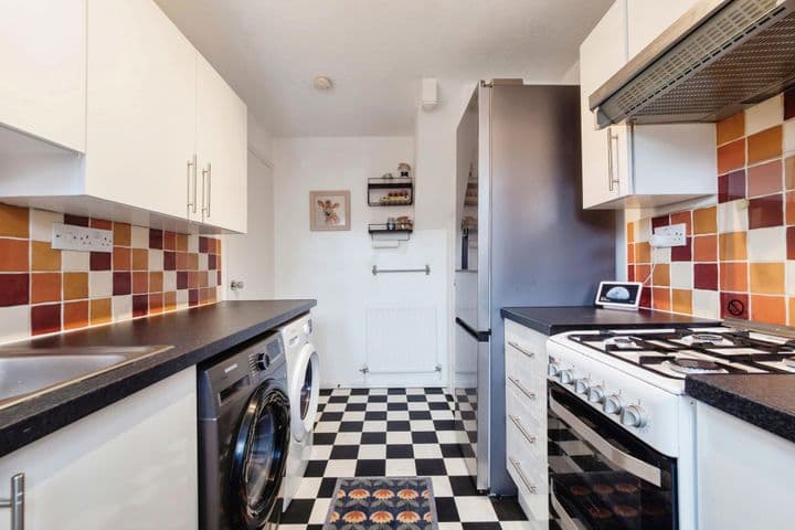 3 bedrooms house for sale in Exeter, United Kingdom - Image 5