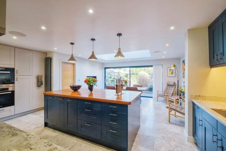 4 bedrooms house for sale in Cambridge, United Kingdom - Image 2