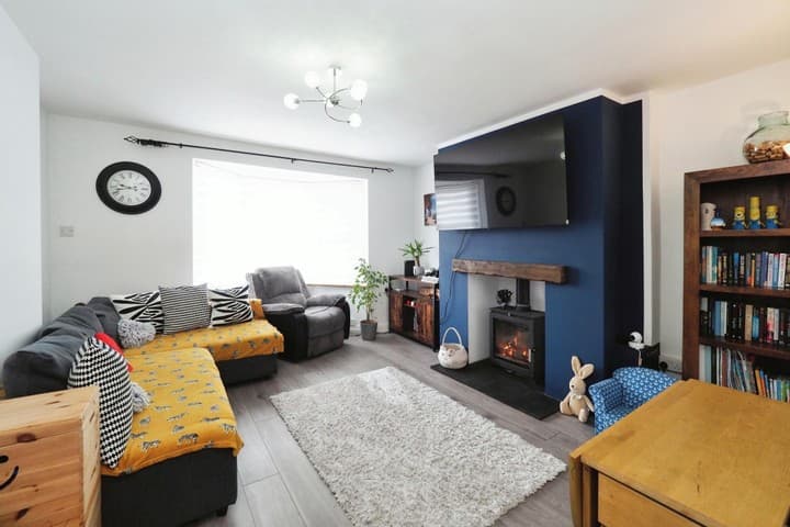 3 bedrooms house for sale in Sutton-In-Ashfield, United Kingdom - Image 2