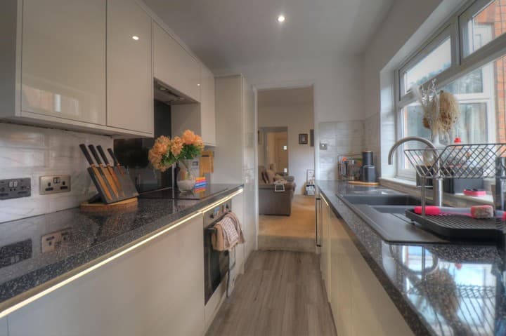 2 bedrooms house for sale in Loughborough, United Kingdom - Image 5