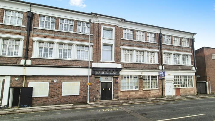 Apartment for sale in Stoke-On-Trent, United Kingdom - Image 8