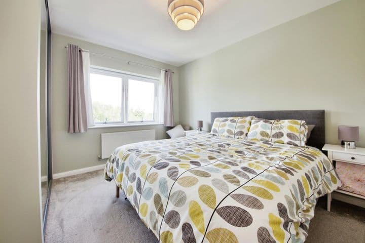 3 bedrooms apartment for sale in London, United Kingdom - Image 10