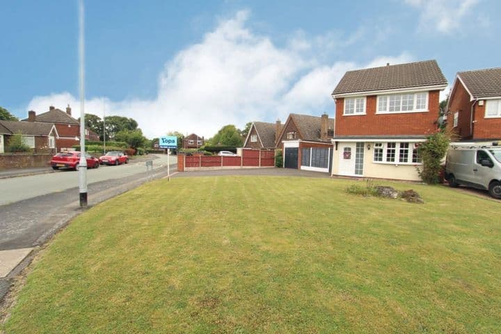 3 bedrooms house for sale in Willenhall, United Kingdom - Image 3