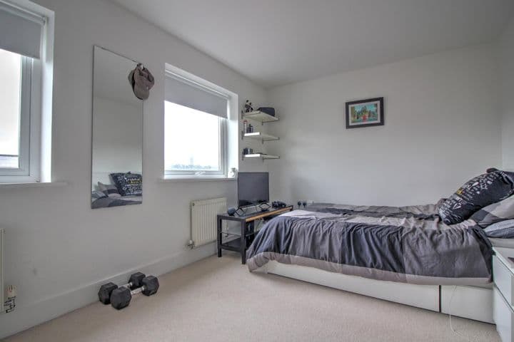 1 bedroom apartment for sale in Gateshead, United Kingdom - Image 7