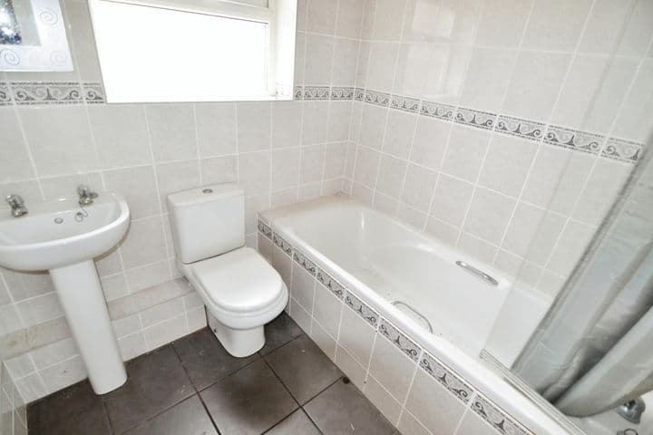 3 bedrooms house for sale in Nottingham, United Kingdom - Image 7