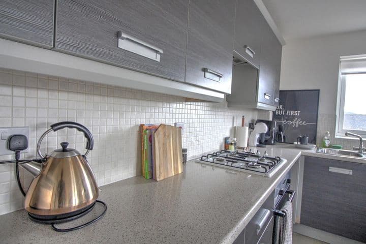 1 bedroom apartment for sale in Gateshead, United Kingdom - Image 6