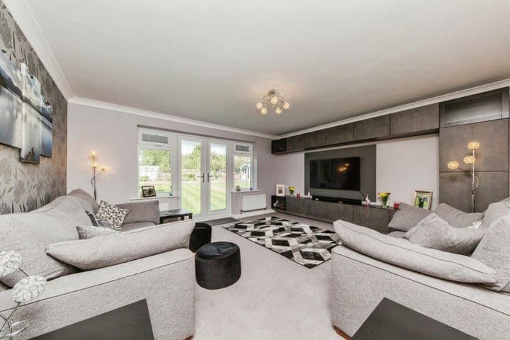 3 bedrooms house for sale in Market Drayton, United Kingdom - Image 3