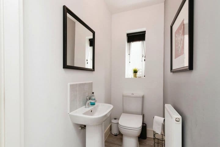 4 bedrooms house for sale in Newport, United Kingdom - Image 10