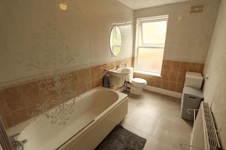 2 bedrooms house for sale in Wednesbury, United Kingdom - Image 12