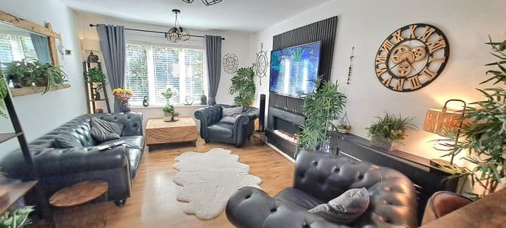 2 bedrooms apartment for sale in Barry, United Kingdom - Image 6