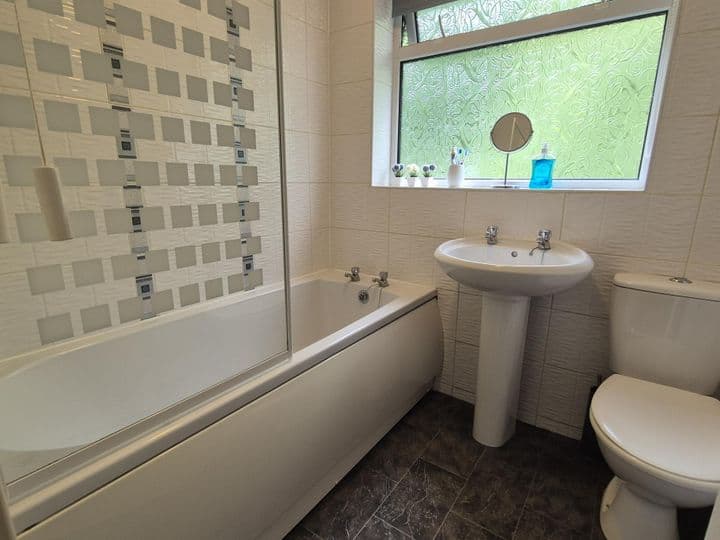 3 bedrooms house for sale in Halesowen, United Kingdom - Image 12