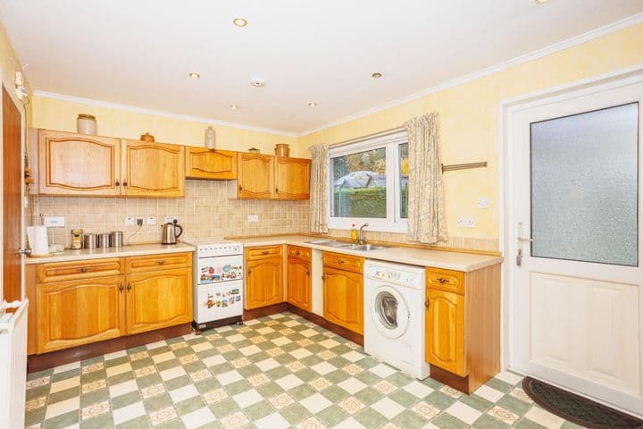 3 bedrooms house for sale in Thornhill, United Kingdom - Image 3