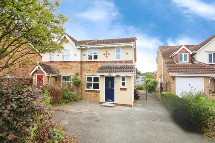 3 bedrooms house for sale in Grimsby, United Kingdom - Image 2