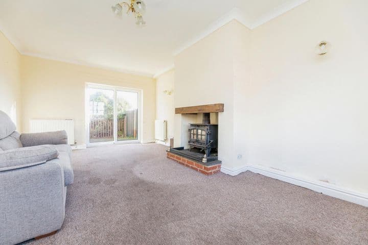 3 bedrooms house for sale in Barnsley, United Kingdom - Image 2