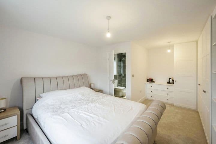 5 bedrooms house for sale in Barrow-Upon-Humber, United Kingdom - Image 6