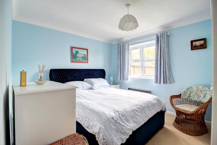 2 bedrooms house for sale in Basingstoke, United Kingdom - Image 6