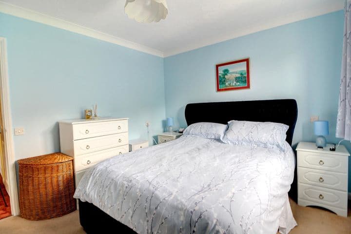 2 bedrooms house for sale in Basingstoke, United Kingdom - Image 7