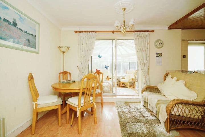 3 bedrooms house for sale in Manchester, United Kingdom - Image 6