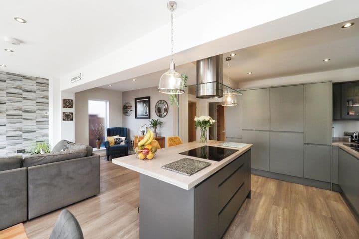 4 bedrooms house for sale in Nottingham, United Kingdom - Image 7