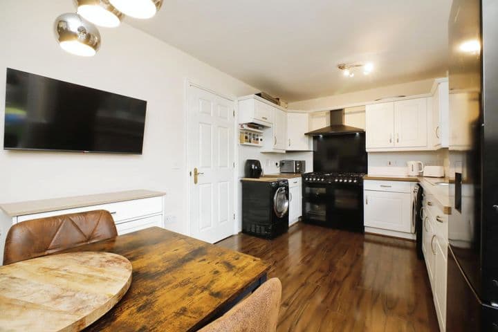 3 bedrooms house for sale in Glasgow, United Kingdom - Image 9