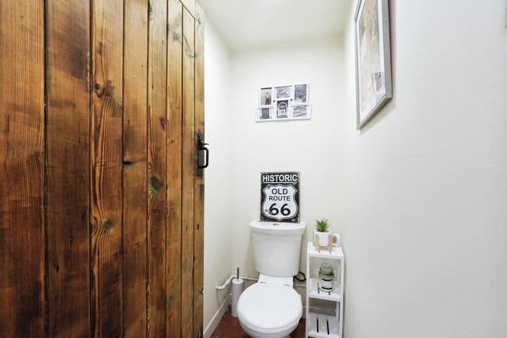 2 bedrooms house for sale in Nottingham, United Kingdom - Image 9