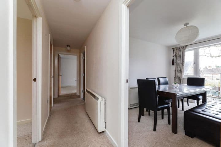 3 bedrooms apartment for sale in Woodford Green, United Kingdom - Image 8