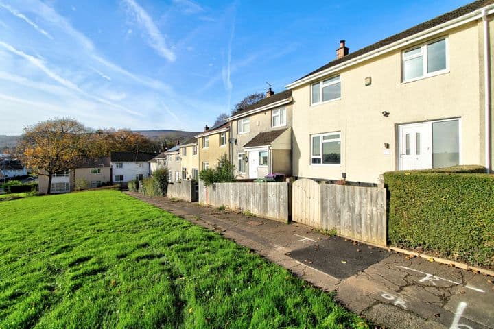 3 bedrooms house for sale in Cwmbran, United Kingdom - Image 2