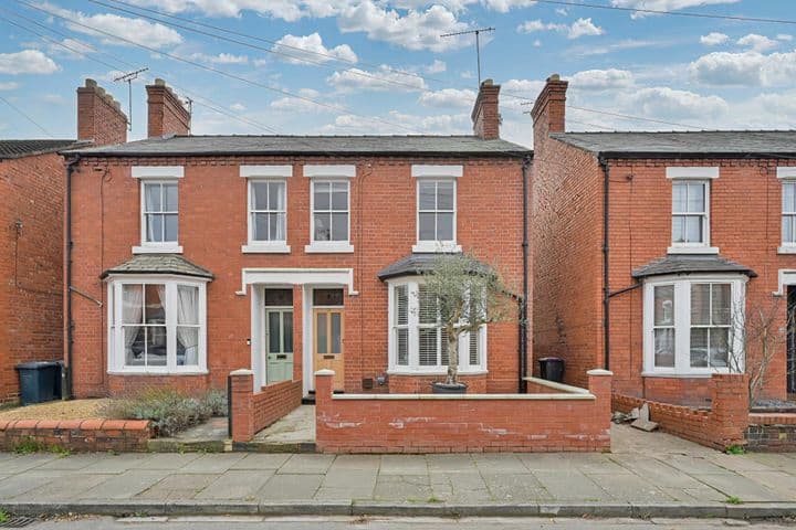 3 bedrooms house for sale in Shrewsbury, United Kingdom - Image 2