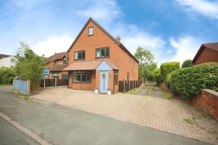 5 bedrooms house for sale in Redditch, United Kingdom - Image 22