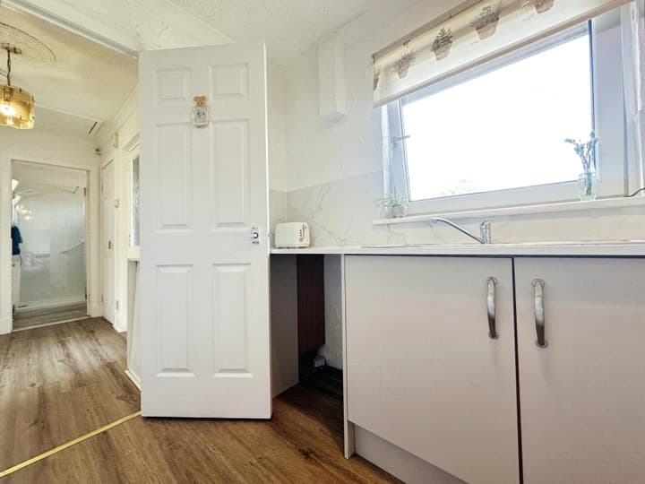 1 bedroom house for sale in Paisley, United Kingdom - Image 4