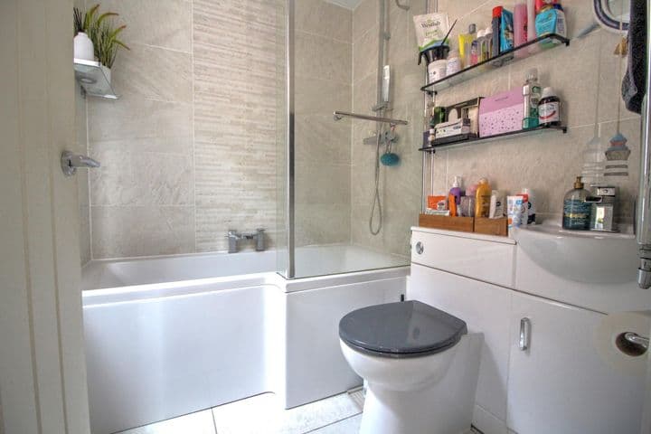 2 bedrooms house for sale in Newcastle Upon Tyne, United Kingdom - Image 9