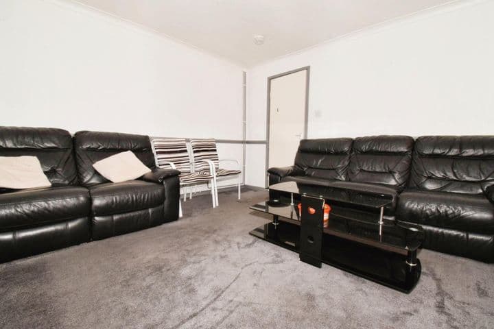 1 bedroom apartment for sale in Leicester, United Kingdom - Image 10