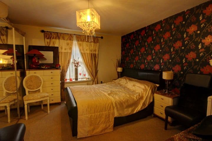 4 bedrooms house for sale in Bolton, United Kingdom - Image 10