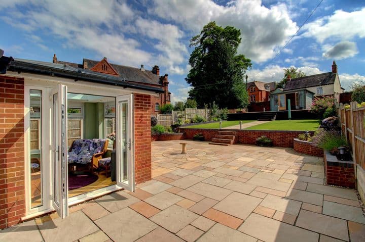 2 bedrooms house for sale in Cheslyn Hay, United Kingdom - Image 4