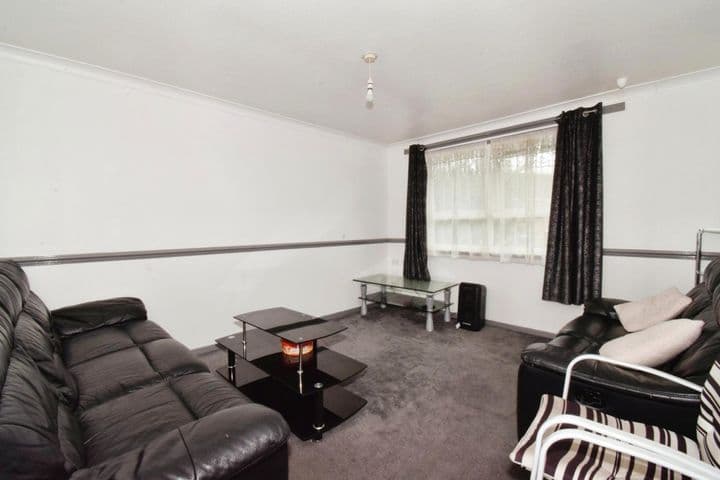 1 bedroom apartment for sale in Leicester, United Kingdom - Image 7