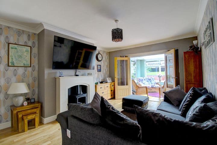 2 bedrooms house for sale in Cheslyn Hay, United Kingdom - Image 7