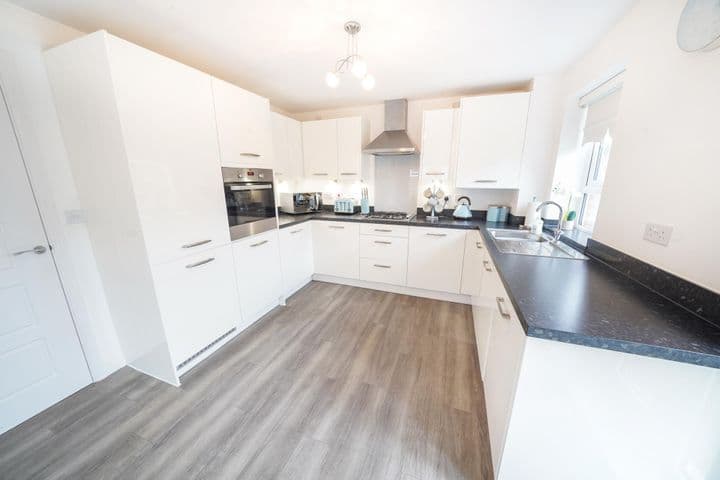 3 bedrooms house for sale in Swansea, United Kingdom - Image 8