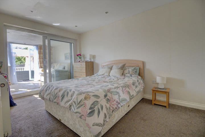 2 bedrooms house for sale in Sturry, United Kingdom - Image 6